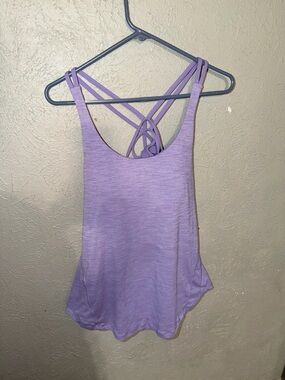 Lululemon light purple tank with built in bra. Like new. Size 10 💜